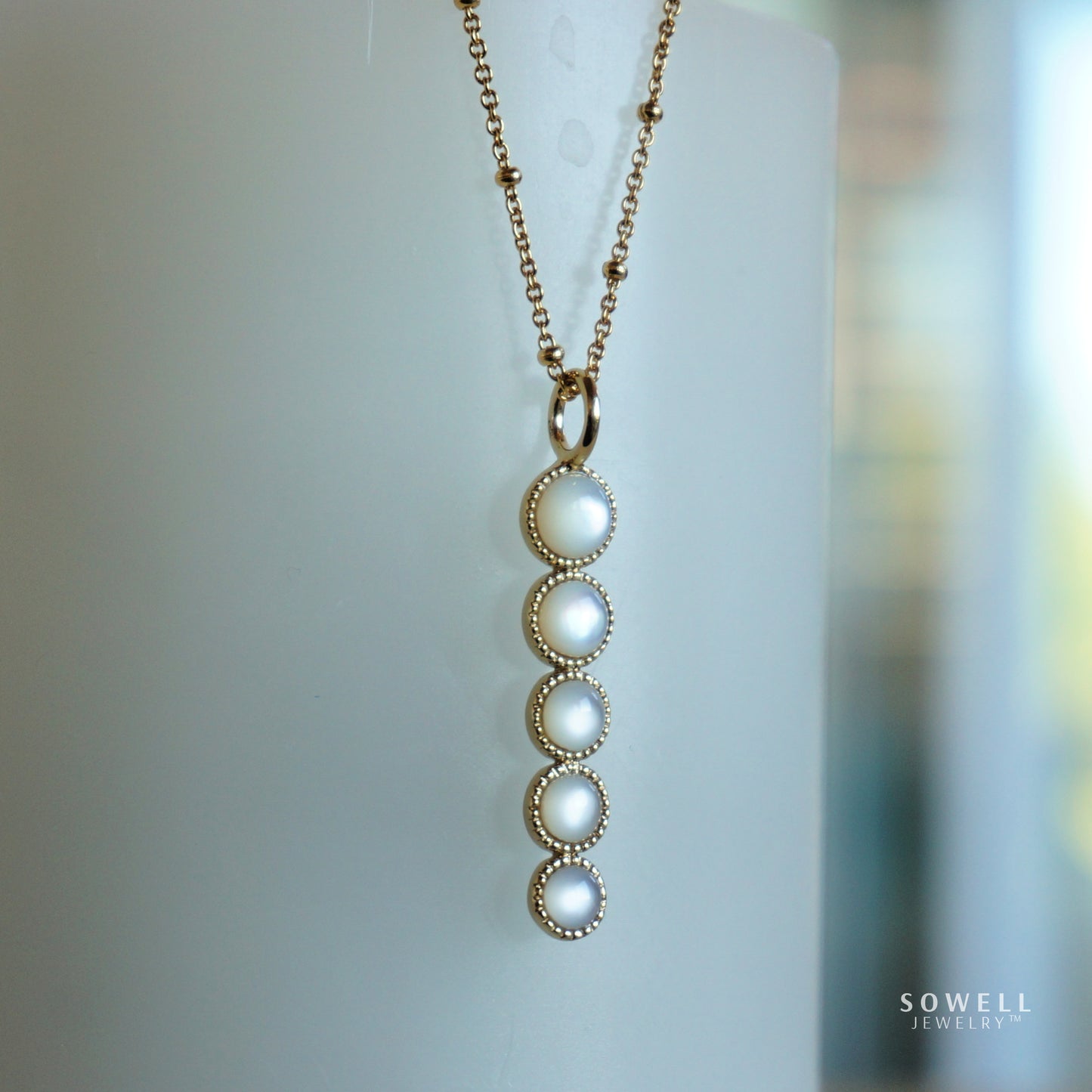 18K Gold Ilaria Necklace - Mother Of Pearl