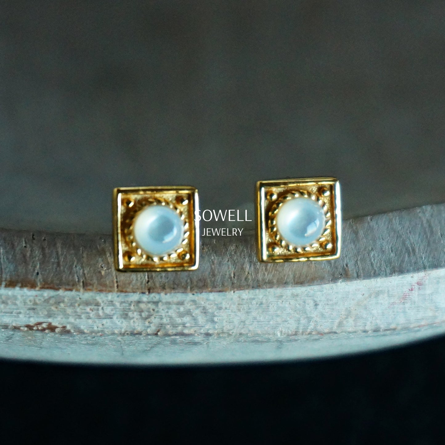 Catalina 18k Gold Earrings - Mother of pearl