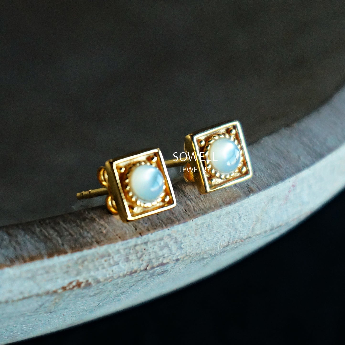 Catalina 18k Gold Earrings - Mother of pearl