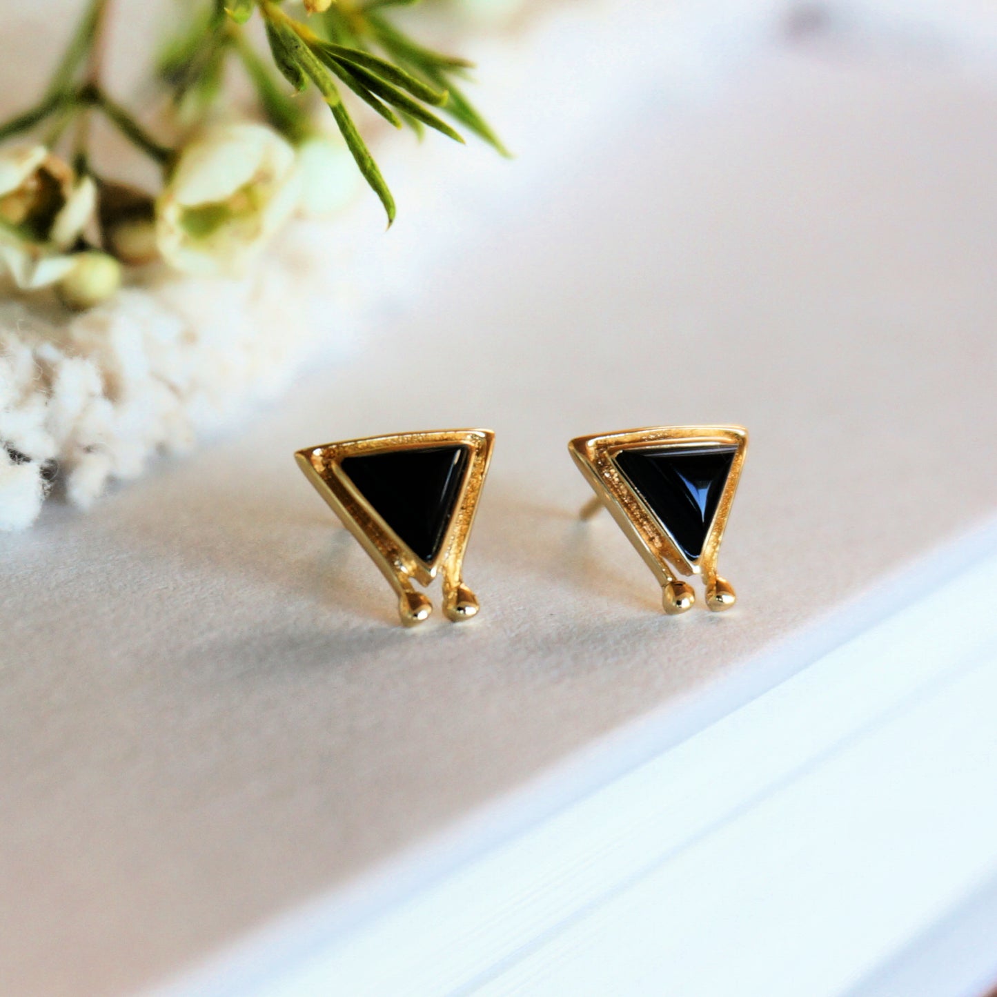 Hanale 18k Gold Earrings - Onyx