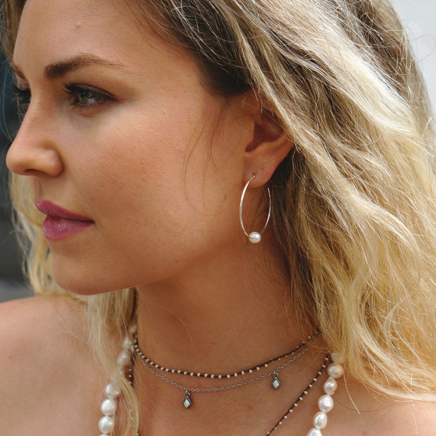 Pearl Hoop Earrings - SOWELL JEWELRY