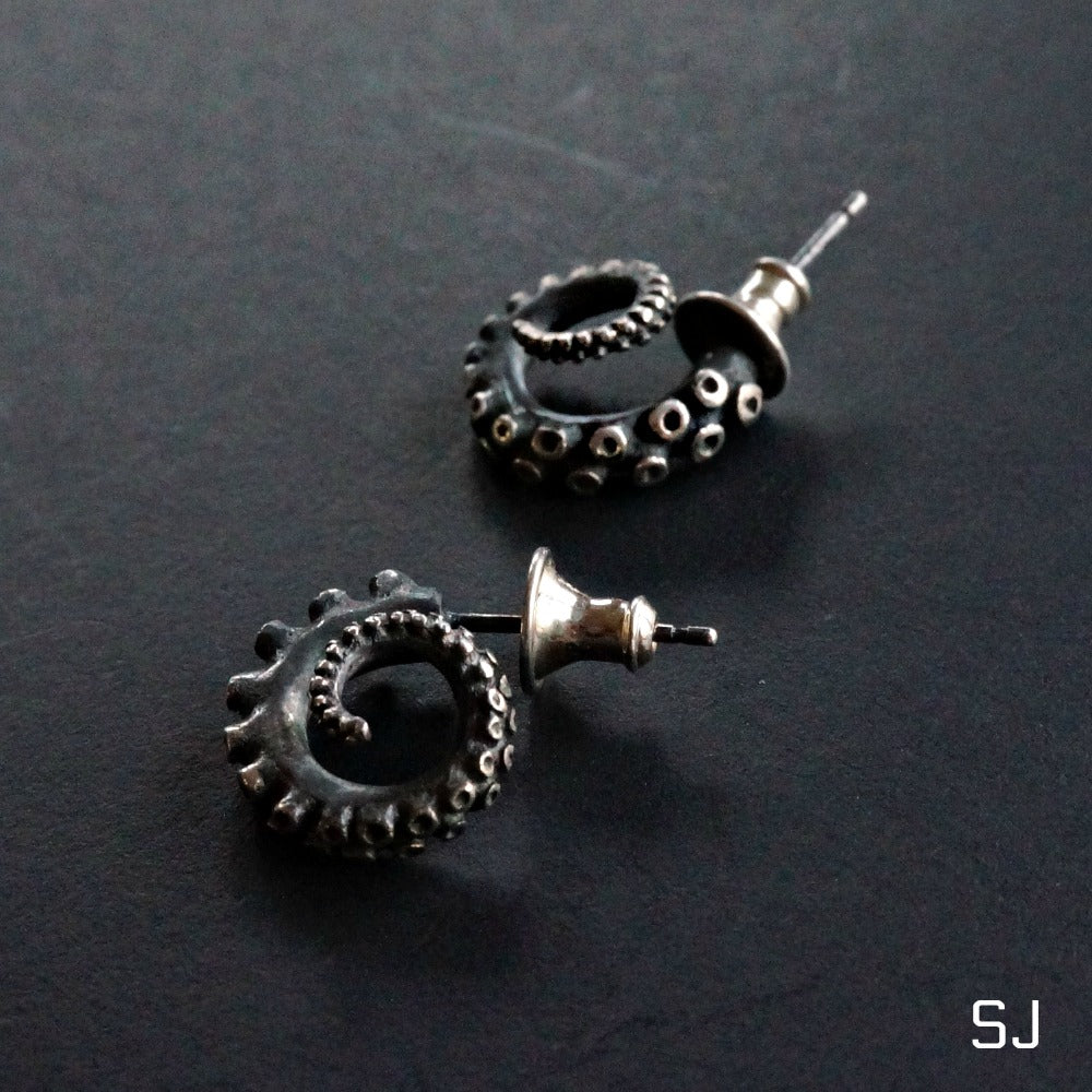 Octopus Hoop Earrings Small - SOWELL JEWELRY