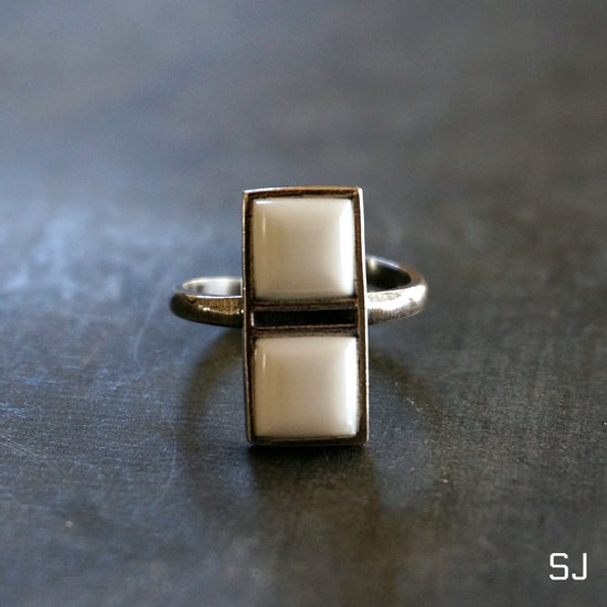 Load image into Gallery viewer, Imala White Agate Ring
