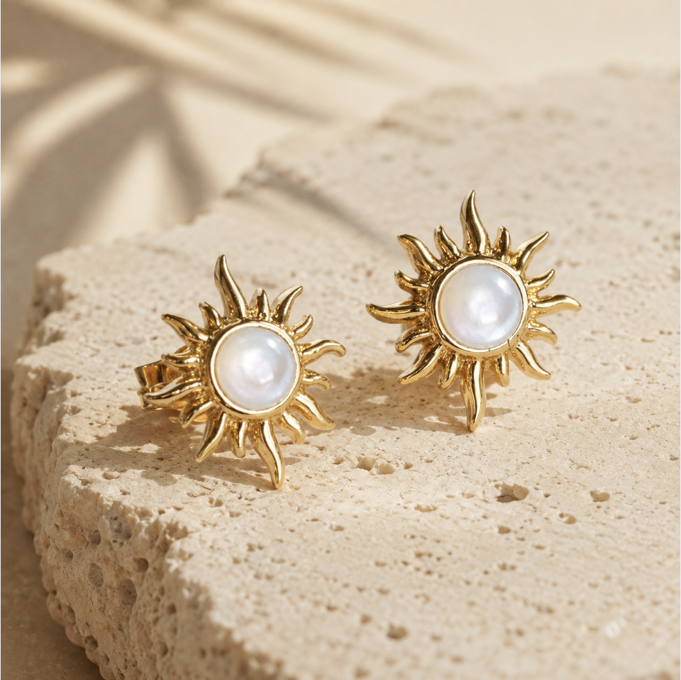 18k Gold Sunburst Earrings - Mother of pearl