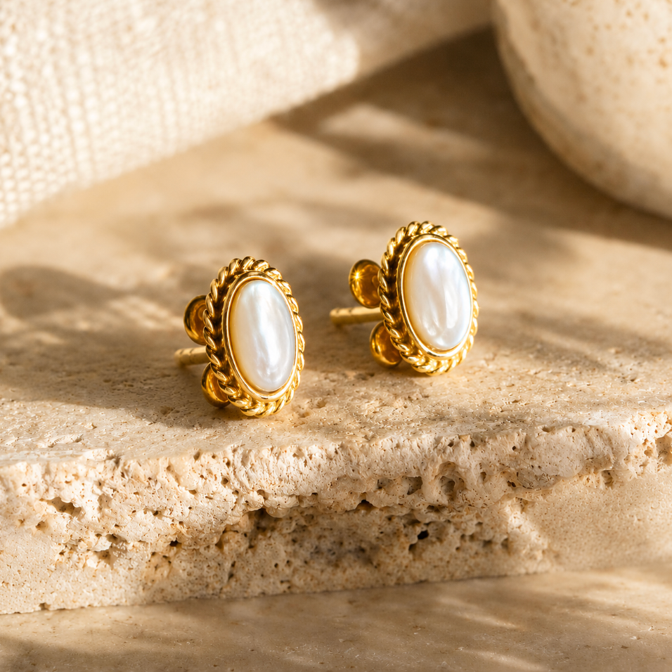 Fala 18k Gold Earrings - MOP