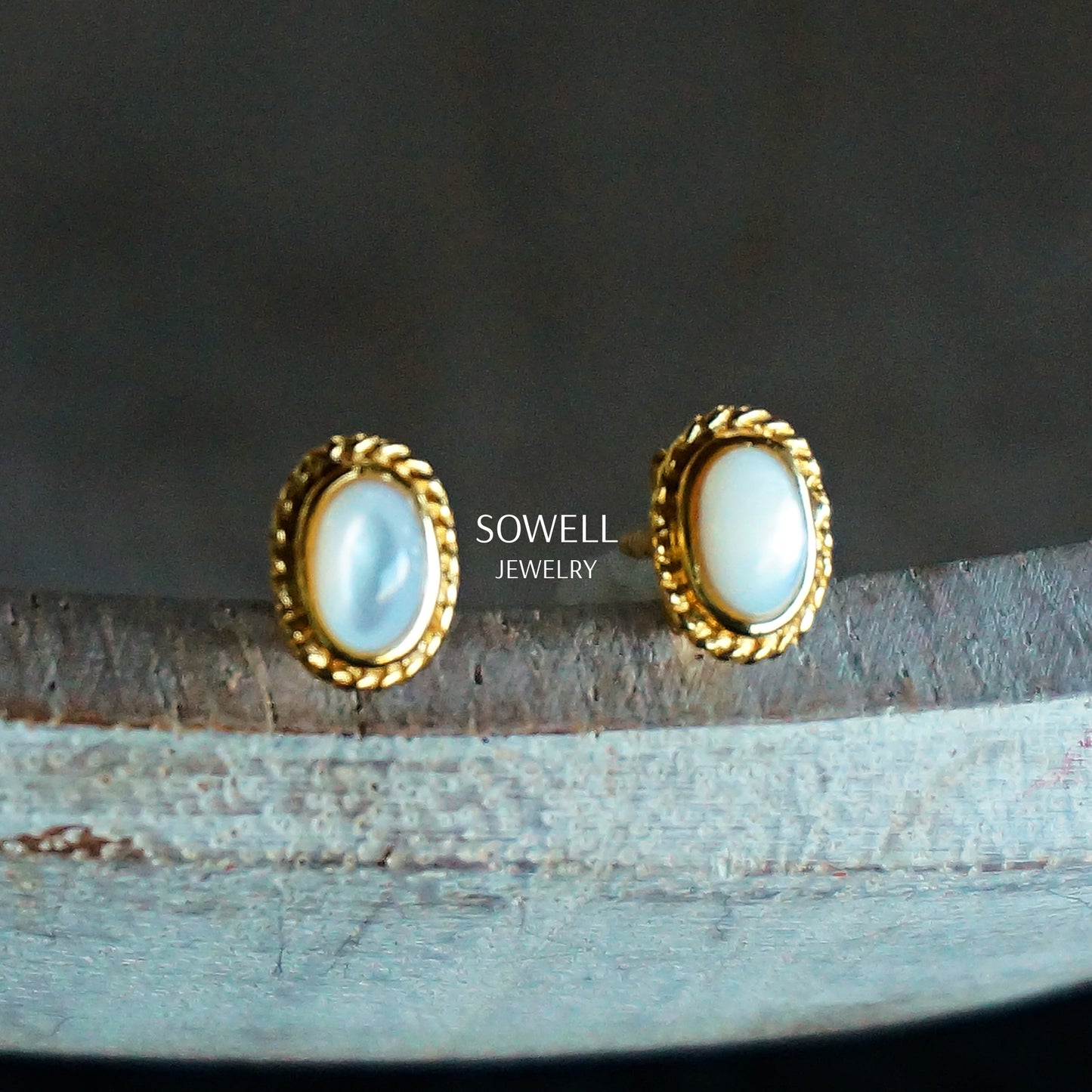 Fala 18k Gold Earrings - MOP