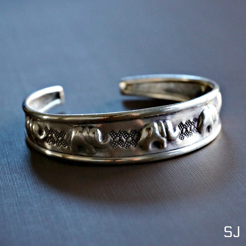 
                  
                    Daudi Silver Elephant Bracelet - SOWELL JEWELRY
                  
                
