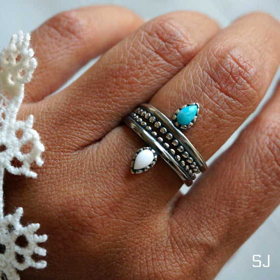 Load image into Gallery viewer, Bipana Turquoise Ring - SOWELL JEWELRY
