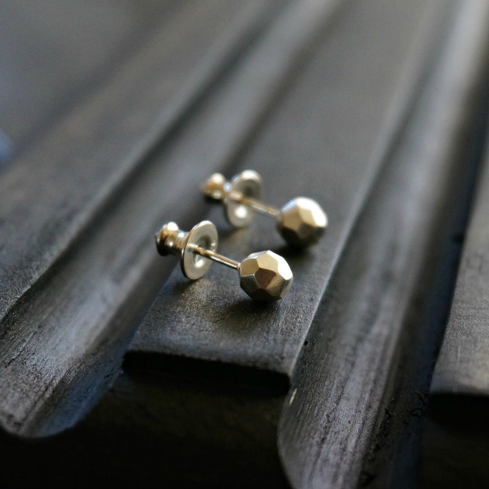 
                  
                    Round Stone Silver Stud Earrings - SOWELL JEWELRY
                  
                