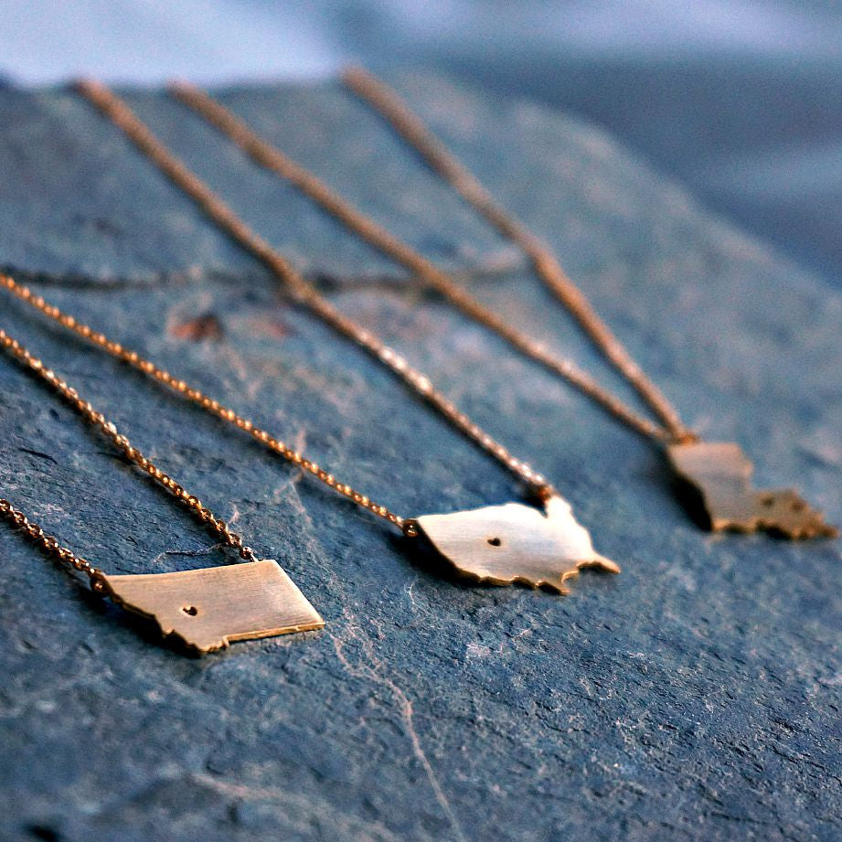 
                  
                    18K Gold State Map Necklace - SOWELL JEWELRY
                  
                