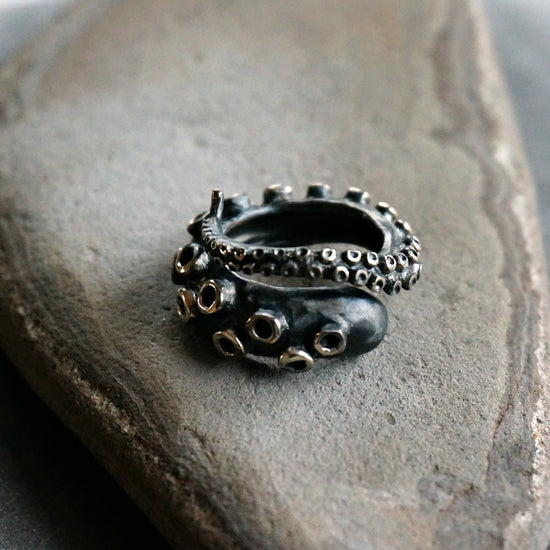 Octopus On Finger - SOWELL JEWELRY