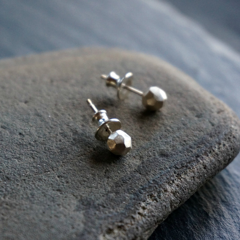 
                  
                    Round Stone Silver Stud Earrings - SOWELL JEWELRY
                  
                