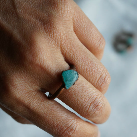 Raw Apatite Ring - SOWELL JEWELRY