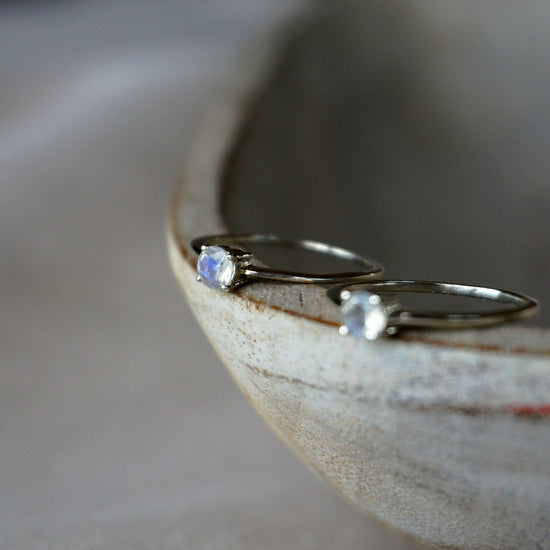 Load image into Gallery viewer, Aria Solitaire Moonstone Ring - SOWELL JEWELRY
