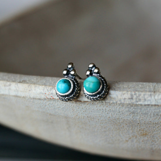 Derya Stud Earrings - SOWELL JEWELRY