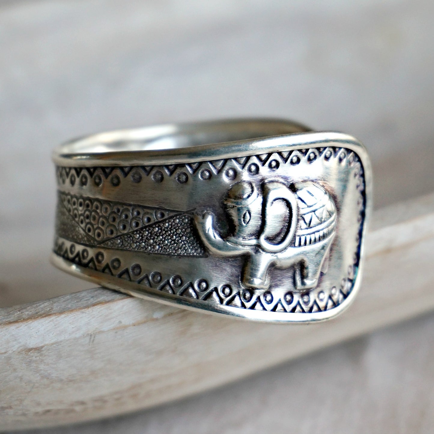 Load image into Gallery viewer, Elephant Silver Cuff Bracelet - SOWELL JEWELRY
