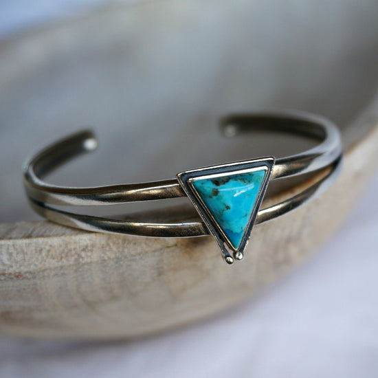 Load image into Gallery viewer, Hanale Turquoise Cuff Bracelet - SOWELL JEWELRY
