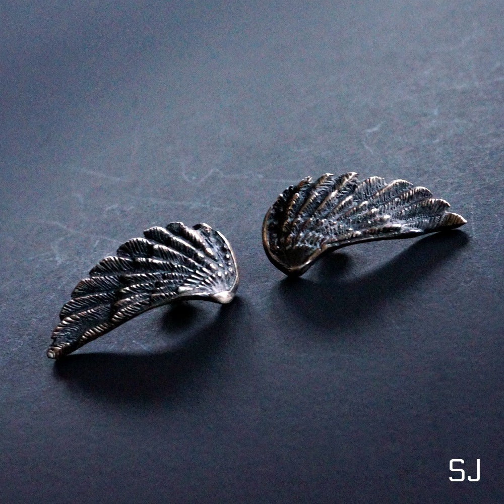 Load image into Gallery viewer, Black Angel Wing Earrings - SOWELL JEWELRY
