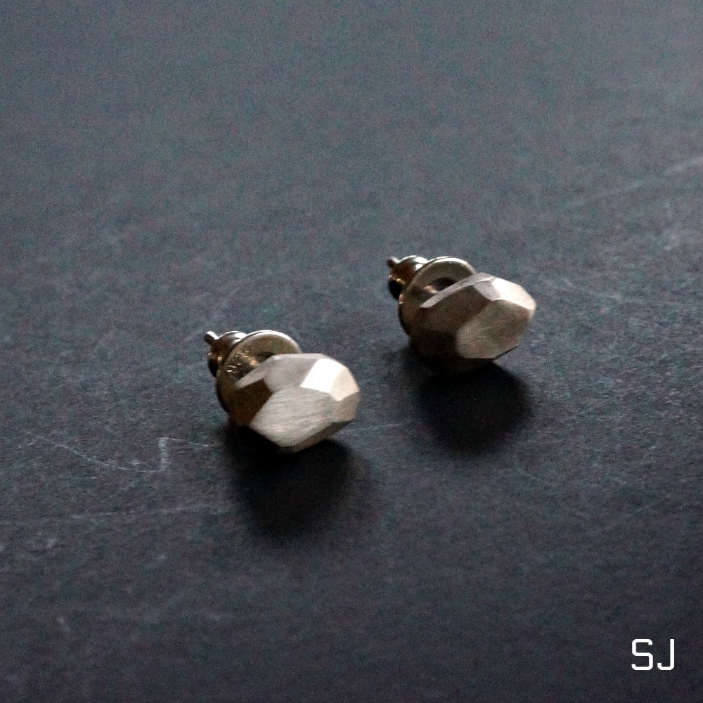 Silver Stone Stud Earrings - SOWELL JEWELRY