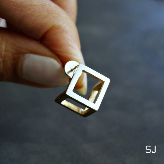 Load image into Gallery viewer, Cube Silver Stud Earrings - SOWELL JEWELRY
