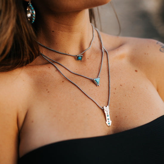 Load image into Gallery viewer, Arrowhead Turquoise Necklace - SOWELL JEWELRY

