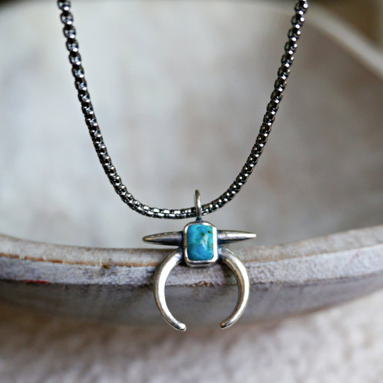 Load image into Gallery viewer, Naja Turquoise Necklace - SOWELL JEWELRY

