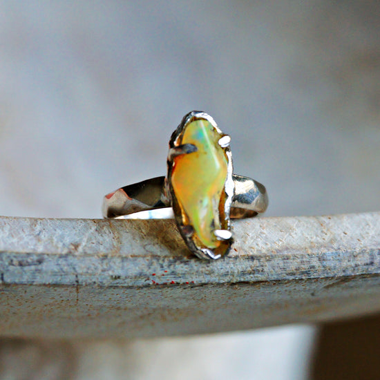 Load image into Gallery viewer, Raw Ethiopian Opal Ring

